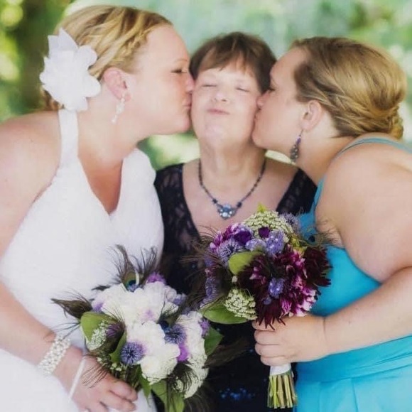 Meet your Posher, Kristine - Picture 2 of 6